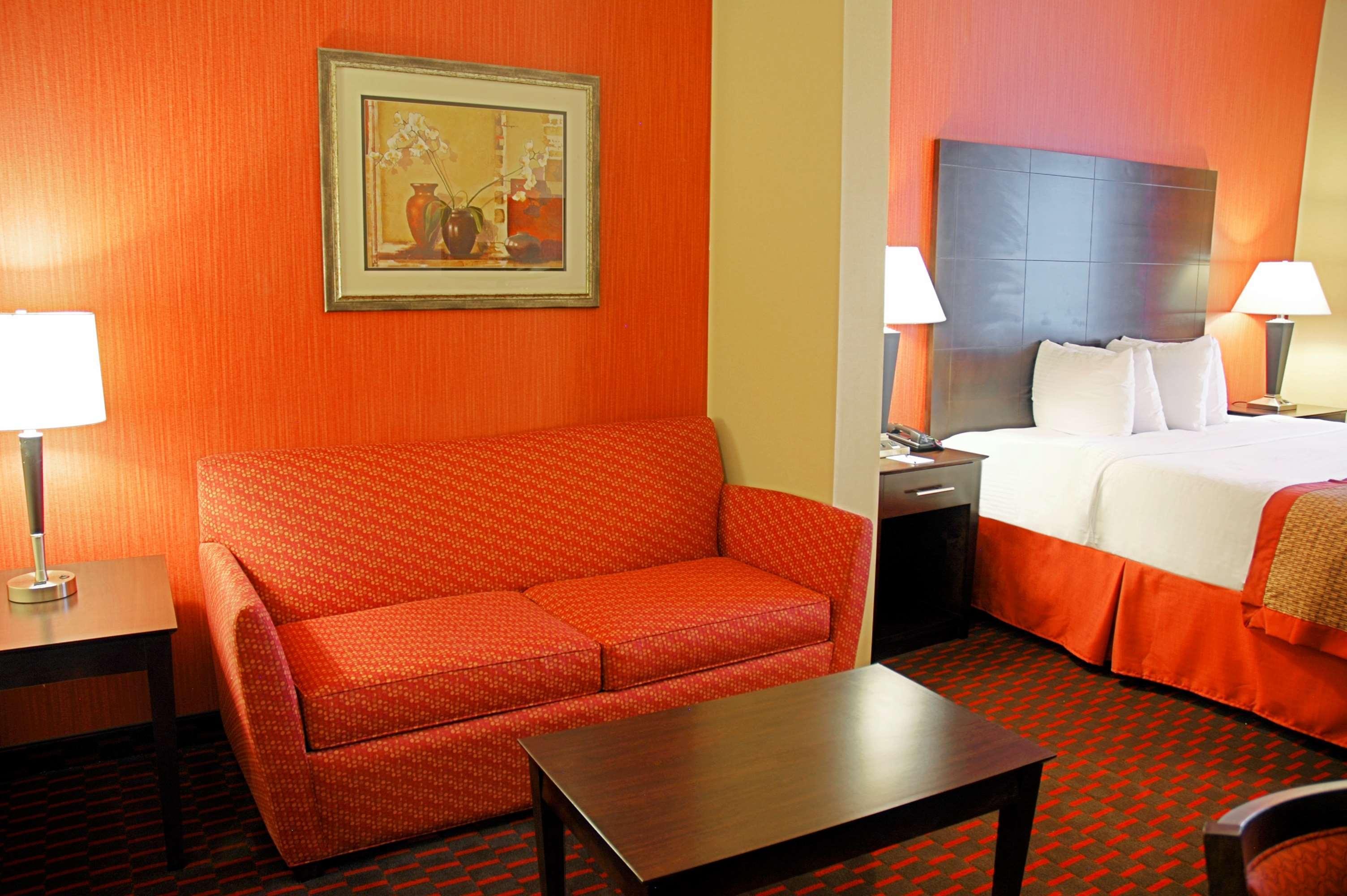 Best Western Plus Flowood Inn & Suites Экстерьер фото