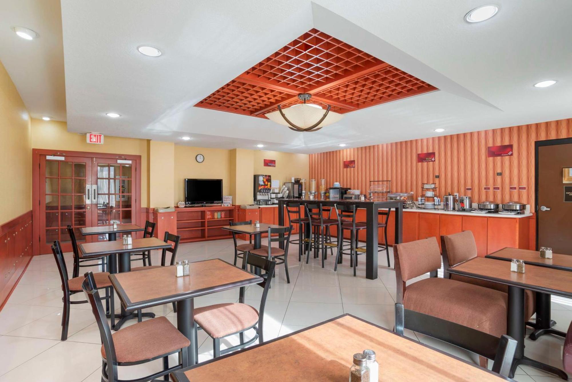Best Western Plus Flowood Inn & Suites Экстерьер фото